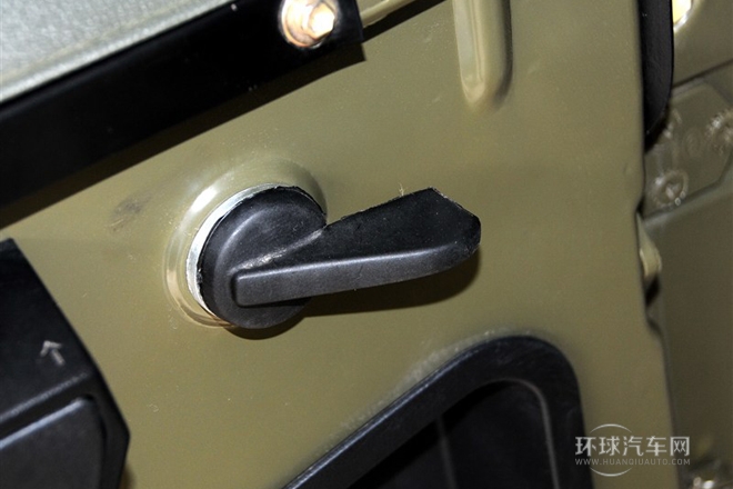 2012款 四驅汽油舒適型