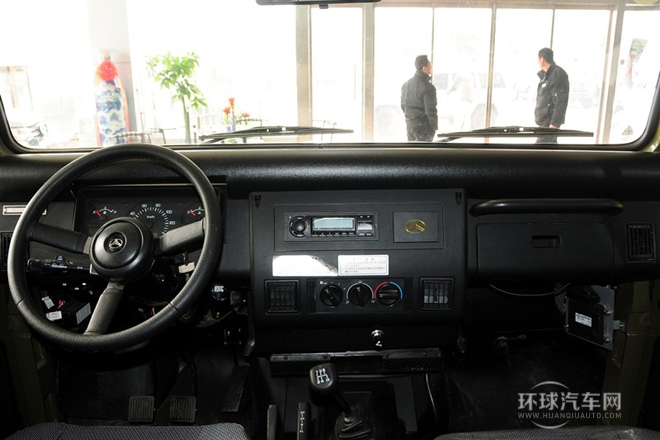 2012款 四驅汽油舒適型