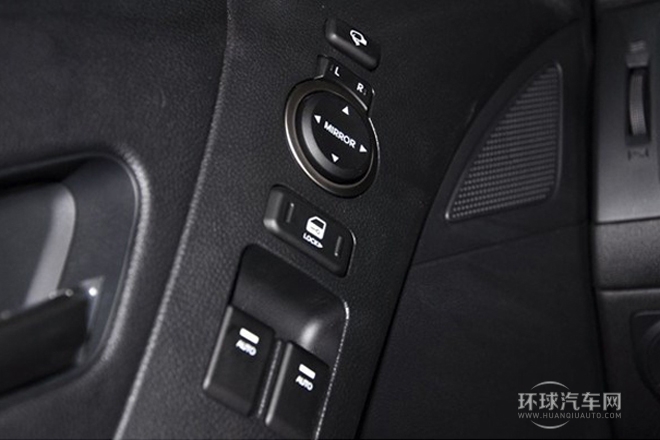 2012款 2.0T 自動豪華版