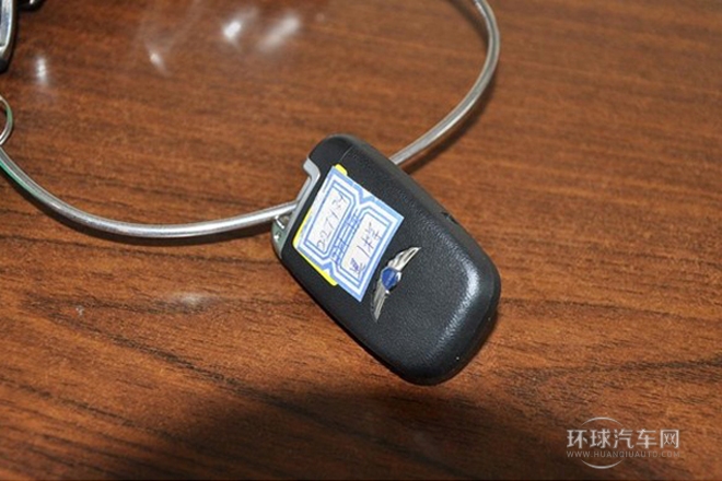 2012款 3.3L GDI尊貴版