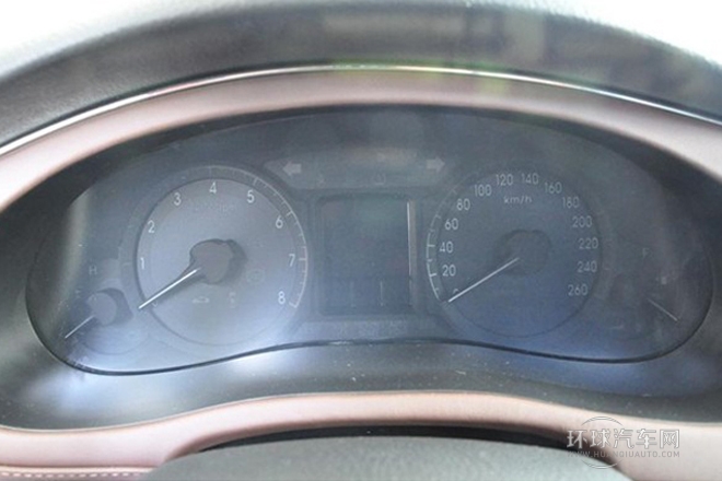 2012款 3.3L GDI尊貴版