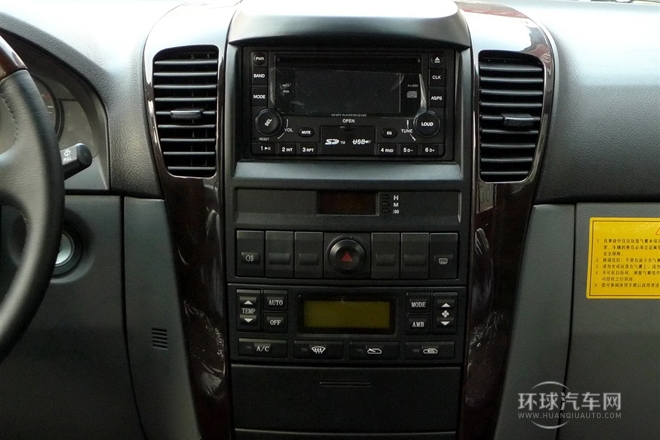 2011款 2.0L 手動兩驅舒適型