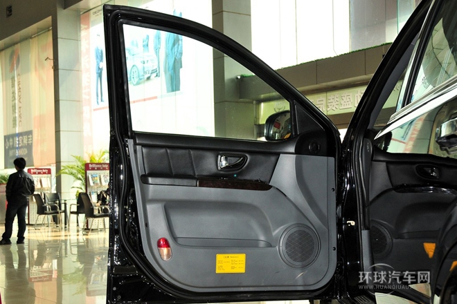 2011款 2.4L 自動四驅舒適型