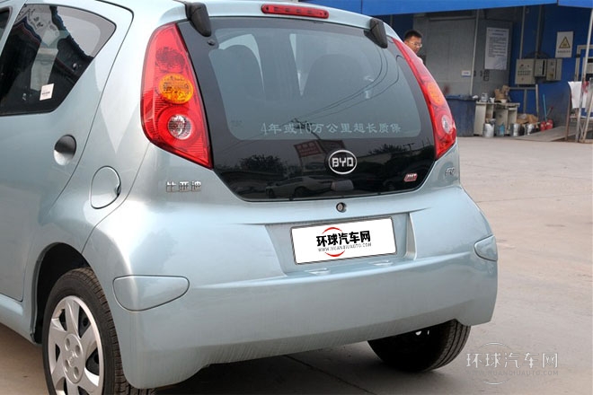 2013款 1.0L AMT 鉉酷型