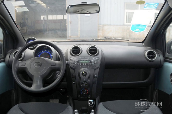 2013款 1.0L AMT 鉉酷型