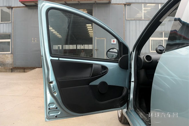 2013款 1.0L AMT 鉉酷型