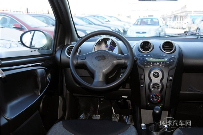 2012款 1.0L 鉉酷型