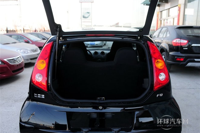 2012款 1.0L 鉉酷型