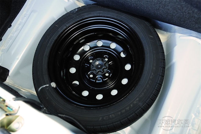 2012款 1.0L 鉉酷型