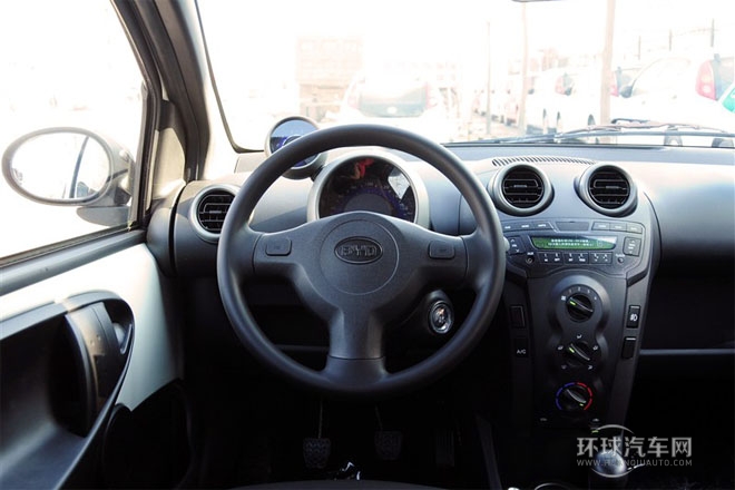 2012款 1.0L 悅酷型