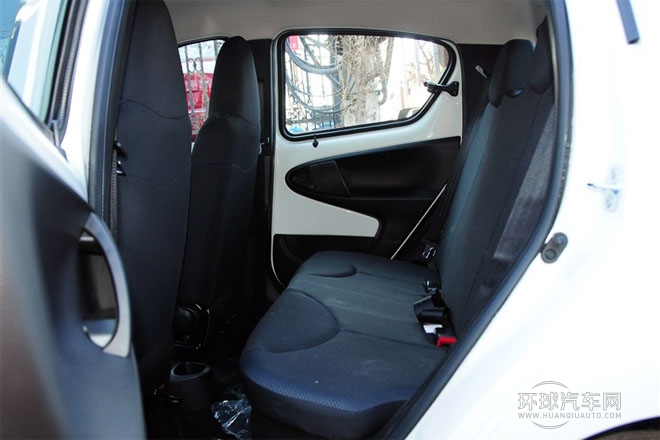 2012款 1.0L 悅酷型