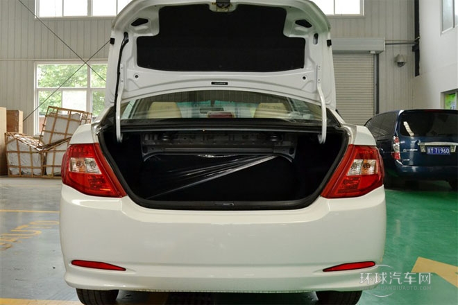 2014款 1.5L 手動(dòng)舒適型