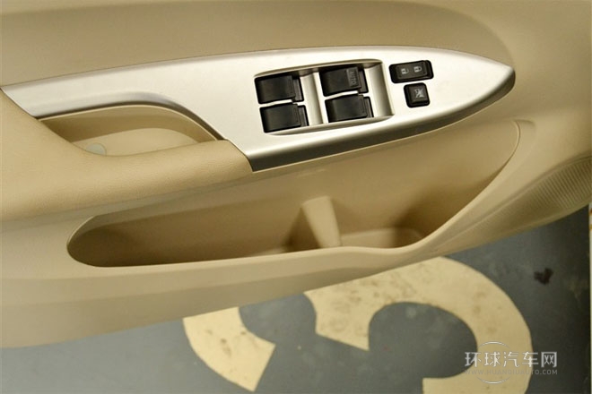 2014款 1.5L 手動舒適型