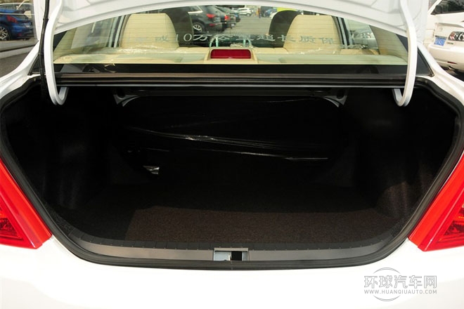 2014款 1.5L 手動尊貴型