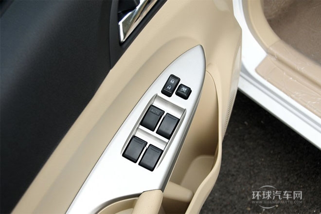 2014款 1.5L 手動尊貴型