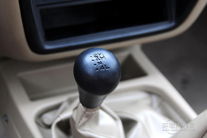 2013款 2.2T柴油兩驅標準型ZD22TE