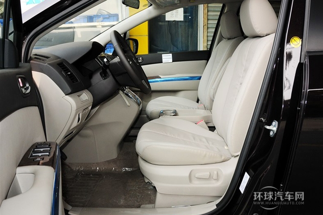 2013款 2.5L 尊貴版