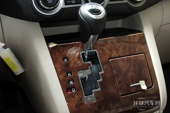 2013款 2.5L 尊貴版