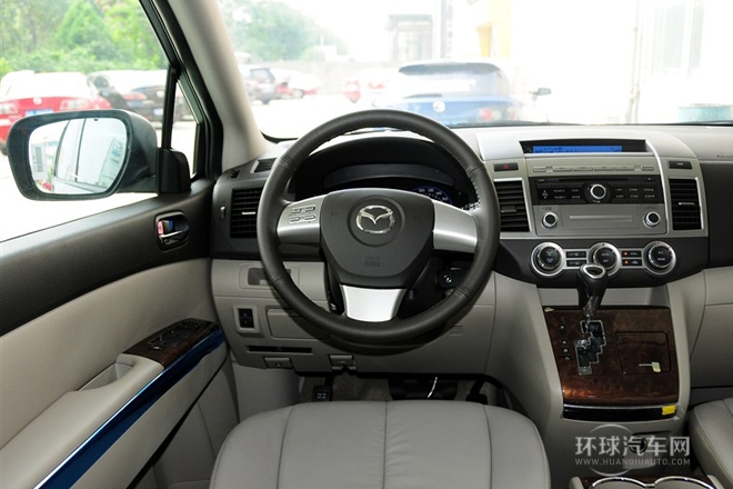 2013款 2.5L 尊貴版