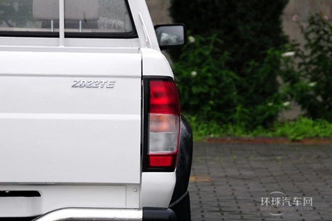 2013款 2.2T柴油兩驅標準型ZD22TE