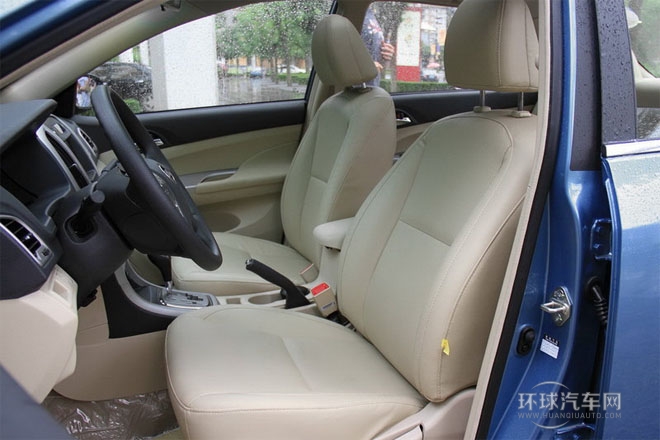 2014款 1.5L 自動尊貴型