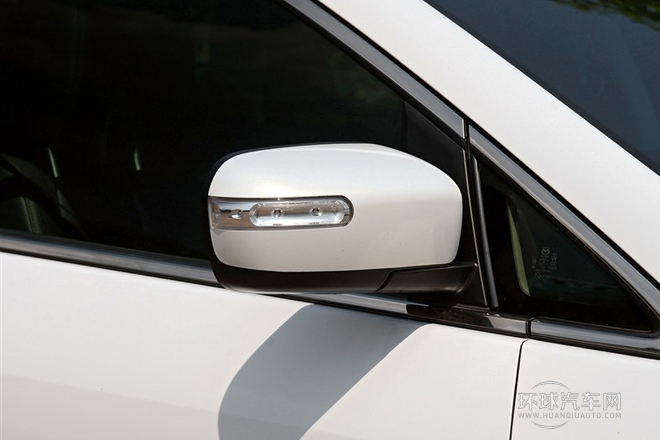 2014款 2.3T 四驅(qū)運(yùn)動(dòng)版