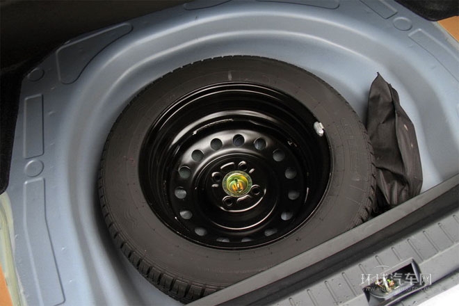 2014款 1.5L 自動(dòng)尊貴型