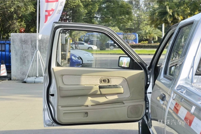 2013款 2.5T柴油兩驅豪華型ZD25TCR