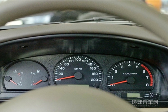 2013款 2.5T柴油兩驅豪華型ZD25TCR