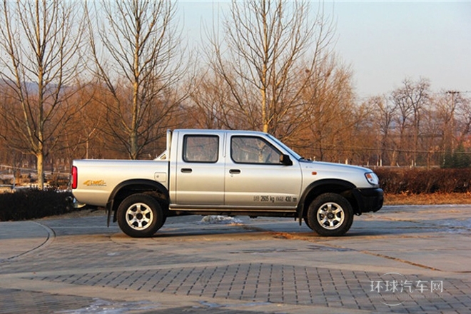 2013款 3.2T興業(yè)版 柴油四驅(qū)標(biāo)準(zhǔn)型CYQD80-E4