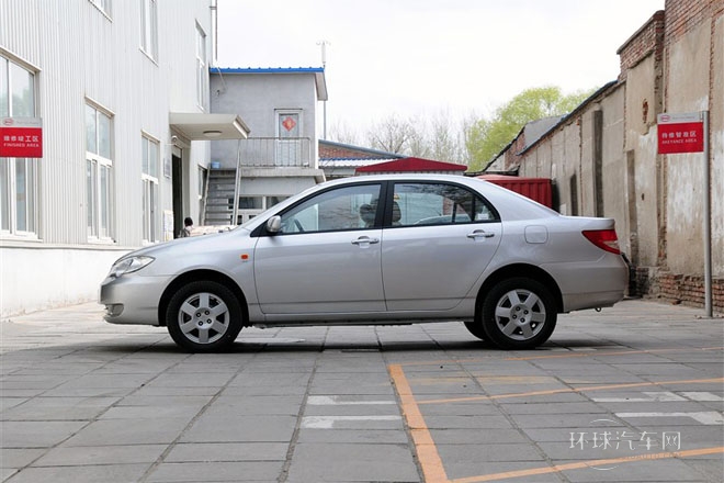 2012款 1.5L 標(biāo)準(zhǔn)型GL-i