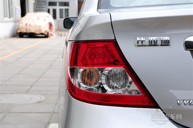 2012款 1.5L 標(biāo)準(zhǔn)型GL-i