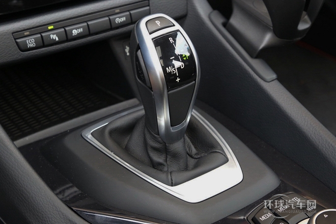 2014款 sDrive18i 運(yùn)動(dòng)設(shè)計(jì)套裝