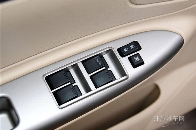 2012款 1.5L 標準型GL-i