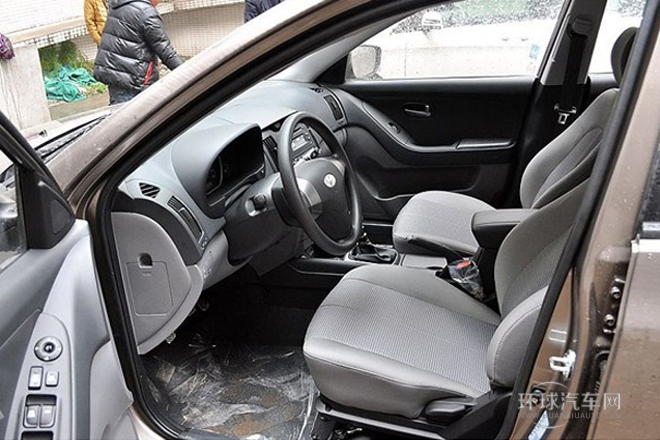 2011款 1.6L 手動舒適型