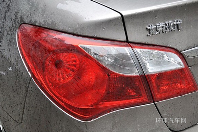 2011款 1.6L 手動舒適型