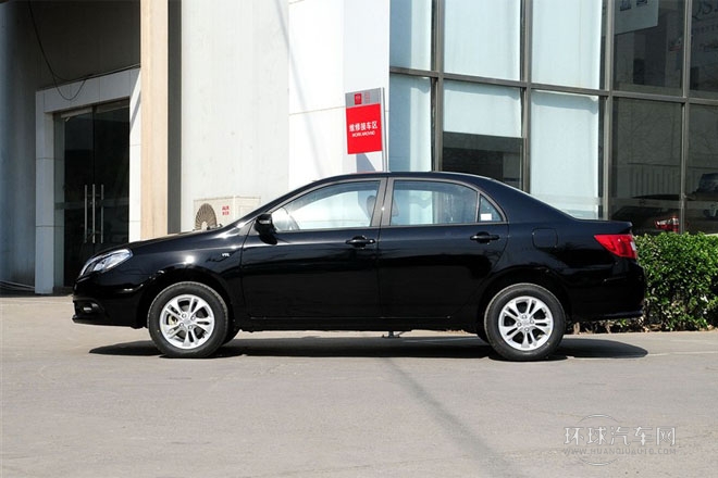 2014款 1.5L 手動(dòng)豪華型