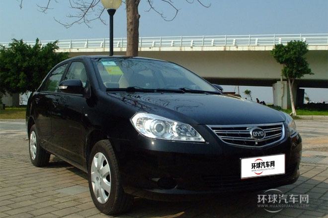 2012款 1.5L 手動(dòng)標(biāo)準(zhǔn)型