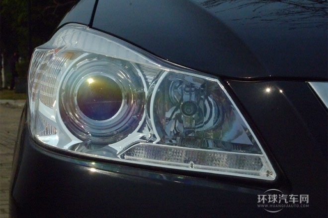 2012款 1.5L 手動(dòng)標(biāo)準(zhǔn)型