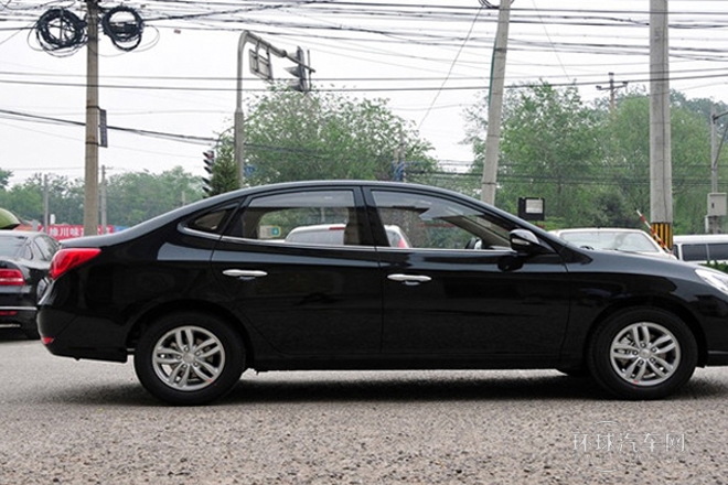 2011款 1.6L 手動(dòng)豪華型