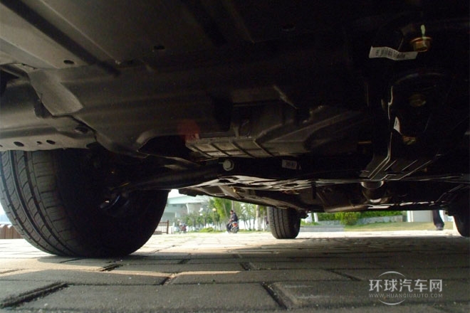 2012款 1.5L 手動(dòng)標(biāo)準(zhǔn)型