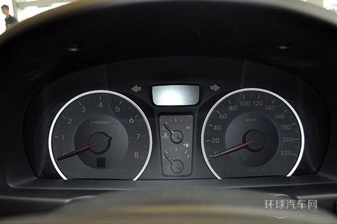 2011款 1.6L 自動豪華型