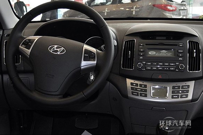 2011款 1.6L 自動豪華型