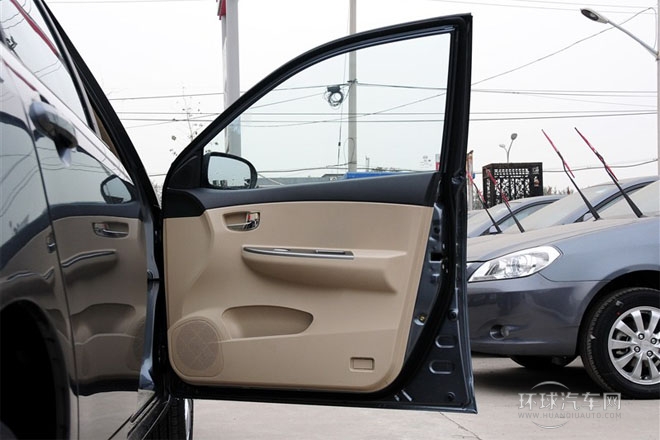 2012款 1.5L 手動豪華型