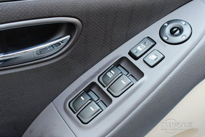 2011款 1.6L 手動頂級型