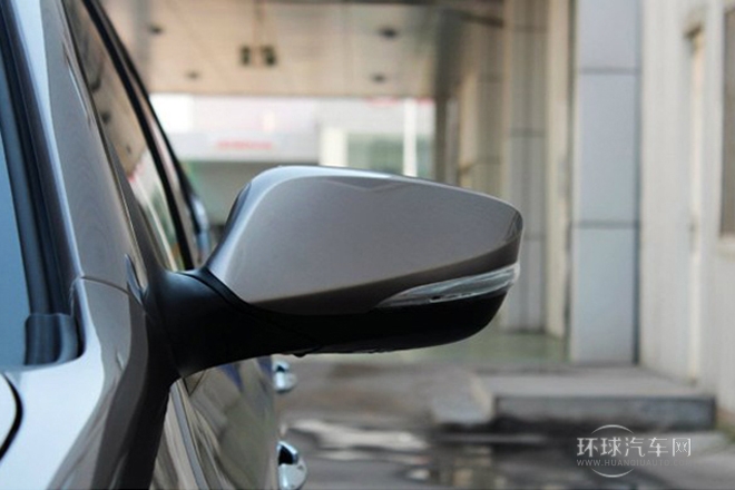 2011款 1.6L 手動(dòng)頂級(jí)型