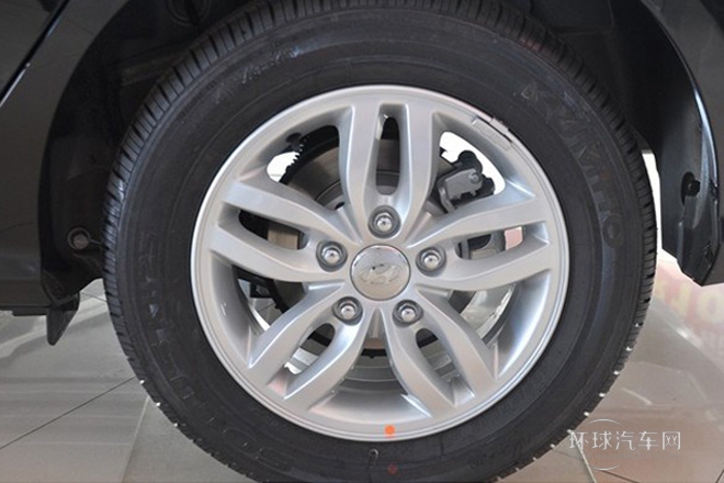 2011款 1.8L 自動(dòng)豪華型