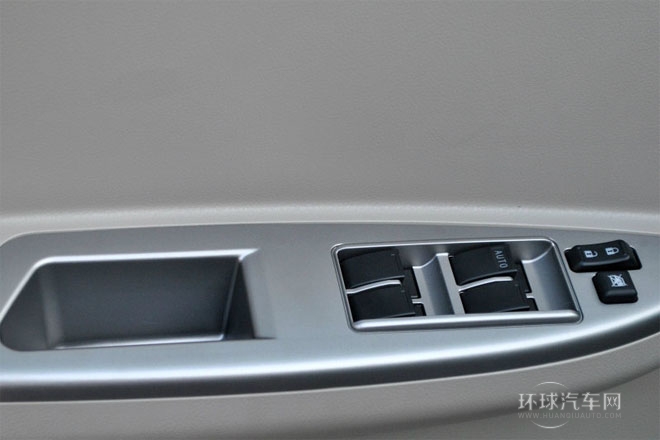 2012款 1.8L CVT豪華型