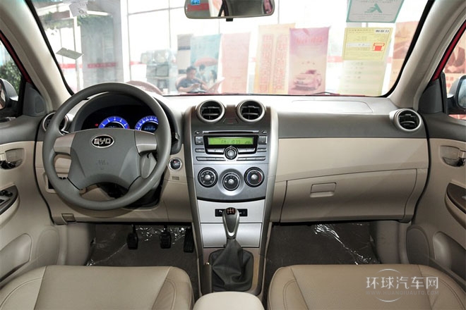 2011款 1.5L 手動(dòng)尚雅型