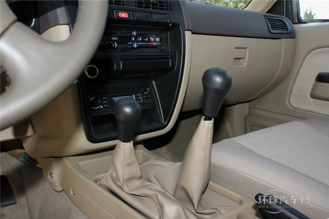 2013款 3.0T柴油四驅豪華型ZD30D13-4N2